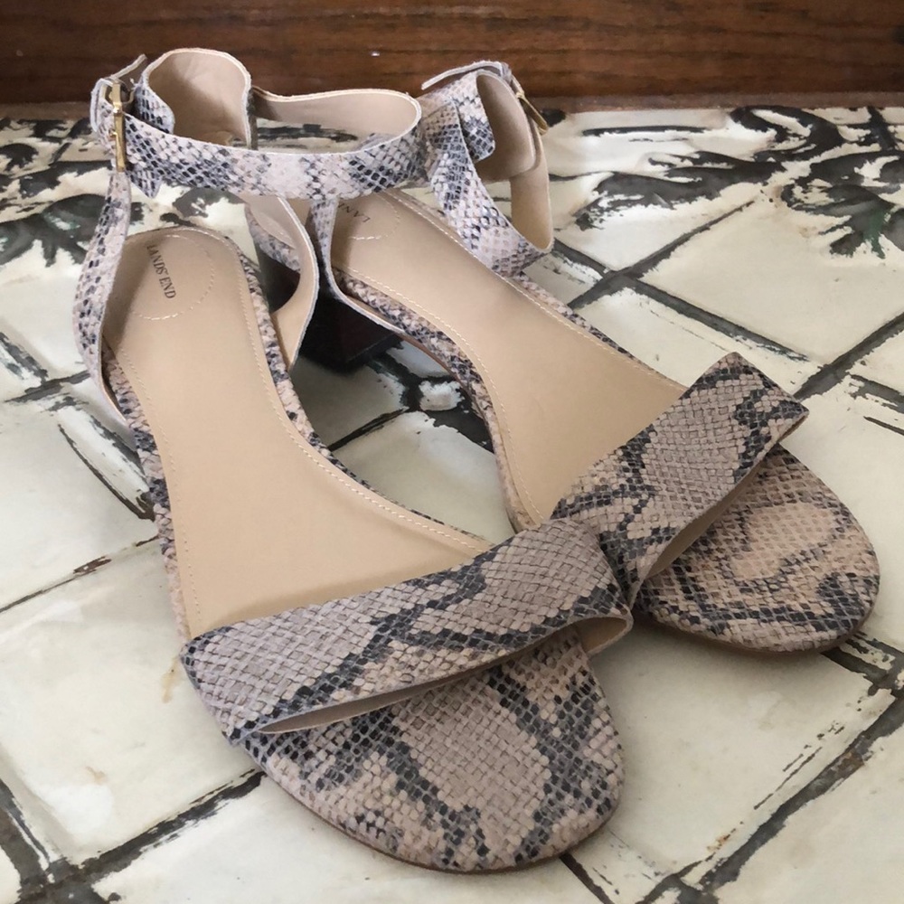 Lands End Heeled sandals size 10